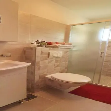 Clementina Sunrise דירה