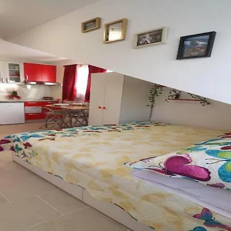 Clementina Sunrise דירה אורביץ